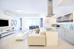 Relaxing 3BR in Ben yehuda 66 by HolyGuest